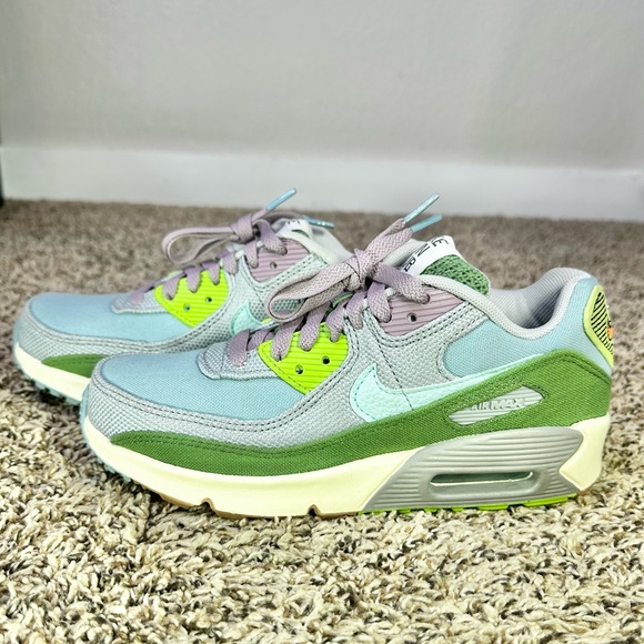 Nike Air Max 90 SE Youth Size 4.5Y/6W Shoes Low Sun Club Worn Blue Treeline